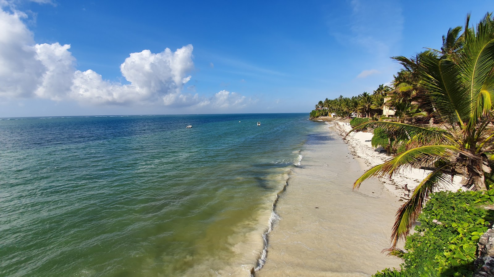 Mombasa Beach Getaway glry 2